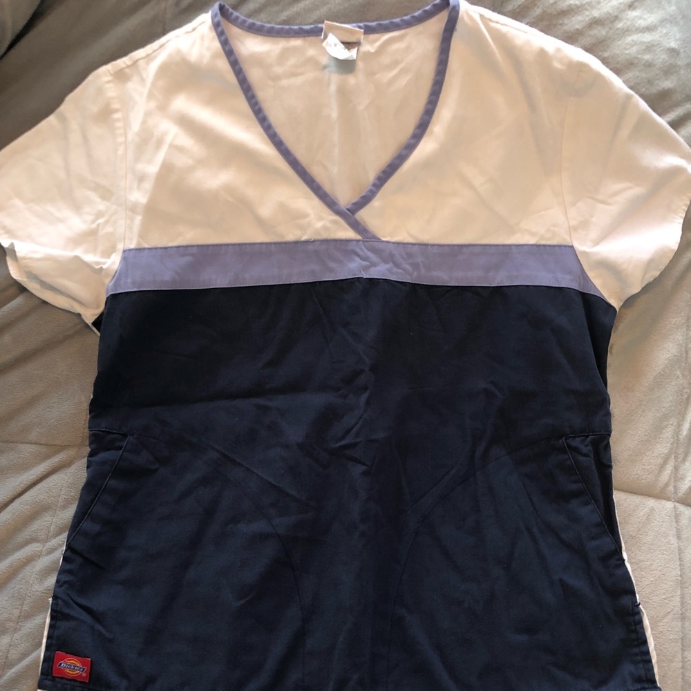 Scrub top